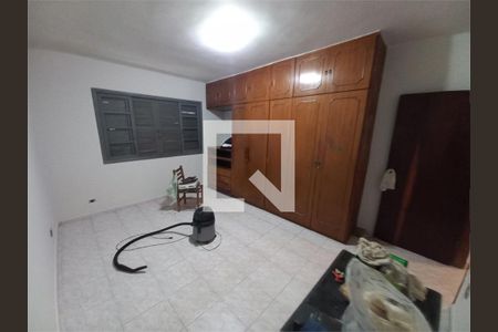 Casa à venda com 4 quartos, 180m² em Jardim Maria Rosa, Taboão da Serra