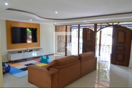 Sala de casa de condomínio à venda com 5 quartos, 2502m² em Jacarepaguá, Rio de Janeiro