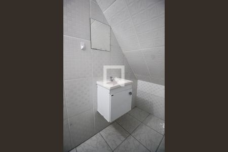 Lavabo de casa para alugar com 2 quartos, 100m² em Jardim Santo Antonio, São Paulo