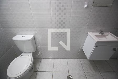 Lavabo de casa para alugar com 2 quartos, 100m² em Jardim Santo Antonio, São Paulo