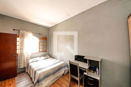 Quarto 1 de casa para alugar com 2 quartos, 65m² em Quinta da Paineira, São Paulo