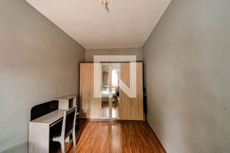 Quarto 1 de casa para alugar com 2 quartos, 65m² em Quinta da Paineira, São Paulo