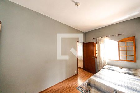 Quarto 1 de casa para alugar com 2 quartos, 65m² em Quinta da Paineira, São Paulo