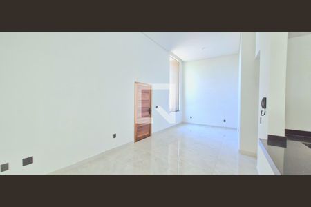 Sala de casa à venda com 3 quartos, 199m² em Lundcéia, Lagoa Santa