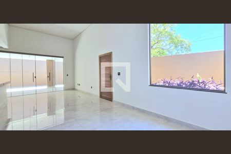 Sala de casa à venda com 3 quartos, 199m² em Lundcéia, Lagoa Santa