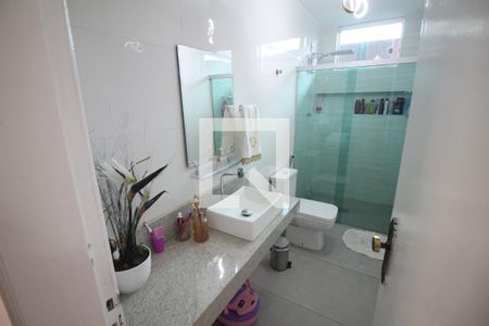 Lavabo de casa à venda com 3 quartos, 420m² em Tirol (Barreiro), Contagem
