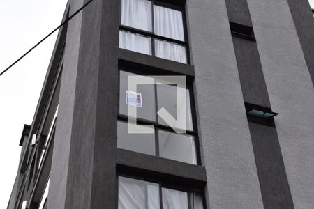 Placa de apartamento para alugar com 2 quartos, 53m² em São Francisco, Curitiba