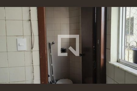 Banheiro de Serviço de apartamento à venda com 3 quartos, 94m² em Havaí, Belo Horizonte