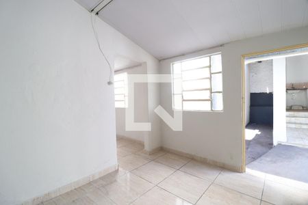 Sala 2 de casa para alugar com 1 quarto, 60m² em Osvaldo Rezende, Uberlândia