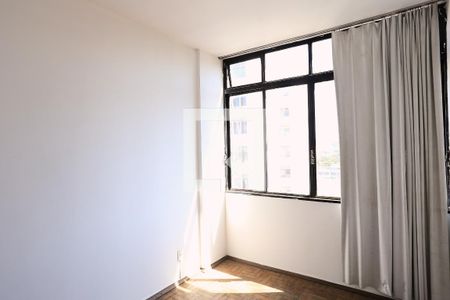 Quarto de apartamento à venda com 2 quartos, 68m² em Centro, Belo Horizonte