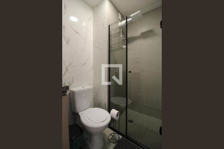 Banheiro de kitnet/studio para alugar com 1 quarto, 25m² em Vila Olímpia, São Paulo