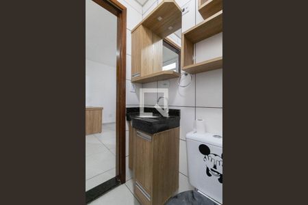 Banheiro Social de apartamento à venda com 1 quarto, 33m² em Vila Nhocuné, São Paulo
