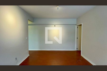 Sala de apartamento para alugar com 2 quartos, 67m² em Cerqueira César, São Paulo