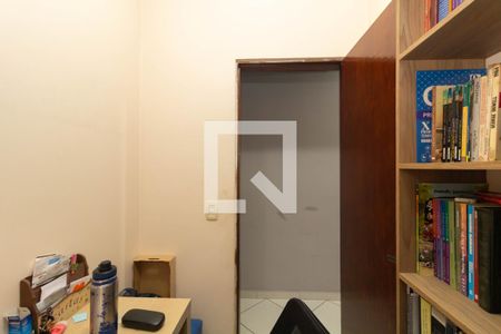 Escritório de casa à venda com 4 quartos, 180m² em Limoeiro, São Paulo