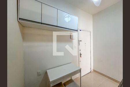 Sala/Cozinha de apartamento à venda com 1 quarto, 37m² em Centro, Rio de Janeiro