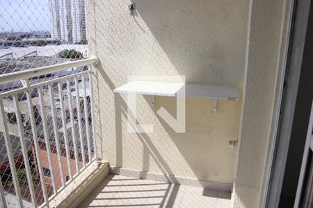 Varanda da sala de apartamento para alugar com 3 quartos, 65m² em Vila Endres, Guarulhos