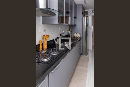Cozinha de apartamento para alugar com 2 quartos, 62m² em Narandiba, Salvador