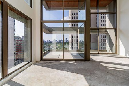 Apartamento à venda com 2 quartos, 137m² em Itaim Bibi, São Paulo