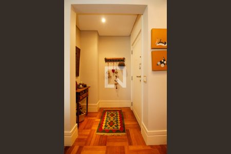 Hall de Entrada de apartamento à venda com 3 quartos, 160m² em Jardim Paulista, São Paulo