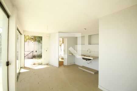 Sala 2 de casa para alugar com 5 quartos, 500m² em Mangabeiras, Belo Horizonte