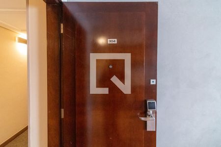 Entrada de kitnet/studio para alugar com 1 quarto, 60m² em Itaim Bibi, São Paulo