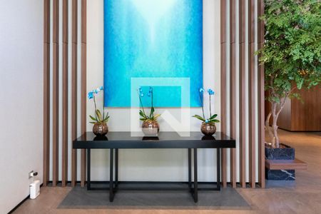 Hall de entrada de kitnet/studio para alugar com 1 quarto, 60m² em Itaim Bibi, São Paulo