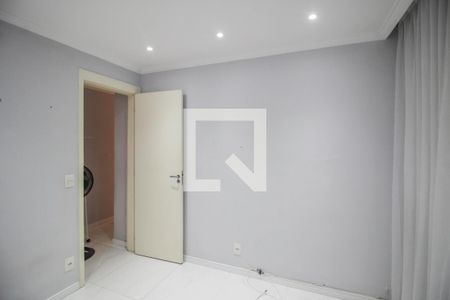 Quarto 1 de apartamento para alugar com 2 quartos, 45m² em Jardim Alvorada, Nova Iguaçu