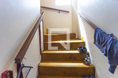 Escada de casa à venda com 3 quartos, 116m² em Vila Santa Luzia, São Bernardo do Campo