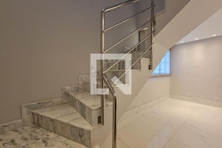 Sala de apartamento à venda com 3 quartos, 168m² em Santo Antônio, Belo Horizonte
