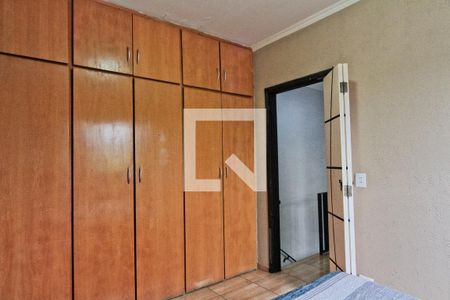 Quarto 1 de casa para alugar com 4 quartos, 263m² em Vila Cavaton, São Paulo