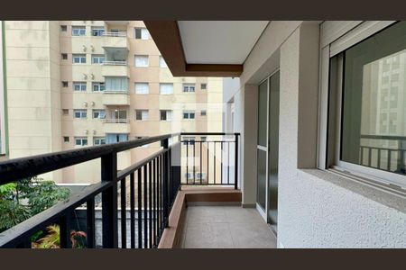 Varanda de apartamento à venda com 1 quarto, 40m² em Pinheiros, São Paulo