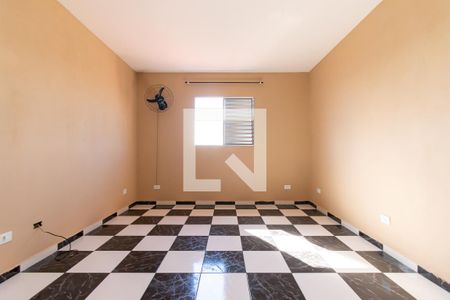 Quarto 2 de casa para alugar com 2 quartos, 110m² em Jardim Galli, São Paulo