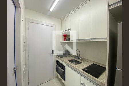 Cozinha de kitnet/studio para alugar com 1 quarto, 25m² em Campo Belo, São Paulo
