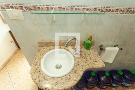 Lavabo de casa à venda com 5 quartos, 160m² em Vila Campo Grande, São Paulo