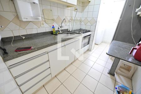 Cozinha de apartamento para alugar com 2 quartos, 61m² em Setor Bueno, Goiânia