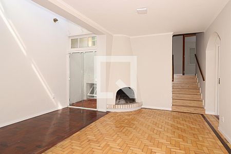 Sala de estar de casa para alugar com 4 quartos, 370m² em Chácara das Pedras, Porto Alegre