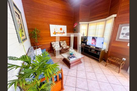 Sala de TV de casa para alugar com 3 quartos, 220m² em Ingleses do Rio Vermelho, Florianópolis