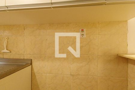 Cozinha de apartamento para alugar com 2 quartos, 42m² em Rio Branco, Porto Alegre