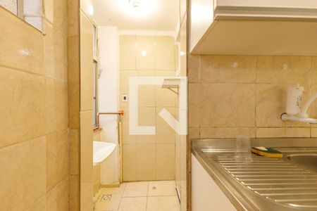 Cozinha de apartamento para alugar com 2 quartos, 42m² em Rio Branco, Porto Alegre