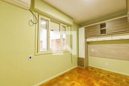 Quarto 1 de apartamento para alugar com 2 quartos, 42m² em Rio Branco, Porto Alegre