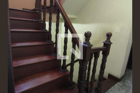 Hall da Escada de casa para alugar com 3 quartos, 300m² em Novo Osasco, Osasco