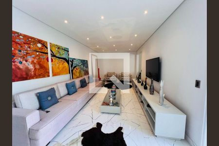 Casa à venda com 4 quartos, 587m² em Vila Curuçá, Santo André