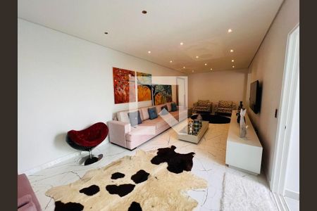 Casa à venda com 4 quartos, 587m² em Vila Curuçá, Santo André