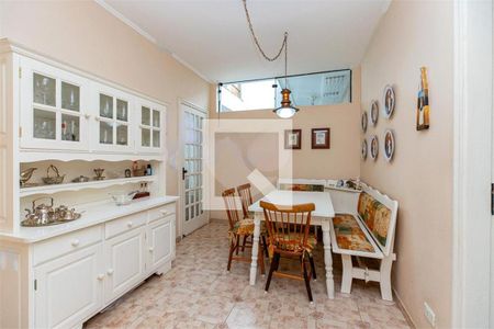 Casa à venda com 4 quartos, 402m² em Santo Amaro, São Paulo