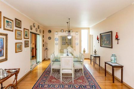 Casa à venda com 4 quartos, 402m² em Santo Amaro, São Paulo