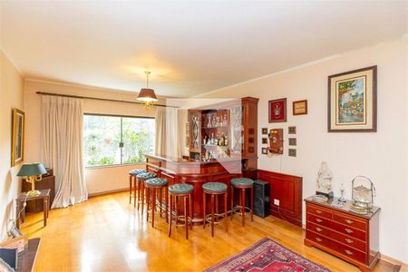 Casa à venda com 4 quartos, 402m² em Santo Amaro, São Paulo