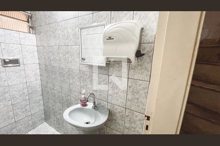 Lavabo de casa para alugar com 3 quartos, 190m² em Imirim, São Paulo