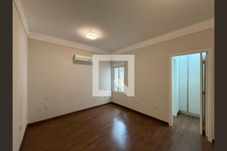 Casa à venda com 4 quartos, 273m² em Swiss Park, Campinas
