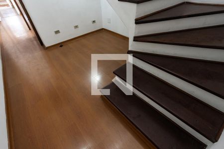 Sala de casa à venda com 4 quartos, 200m² em Vila Romana, São Paulo