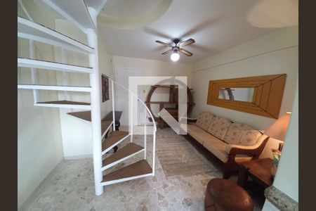 Sala de apartamento para alugar com 1 quarto, 60m² em Centro, São Vicente